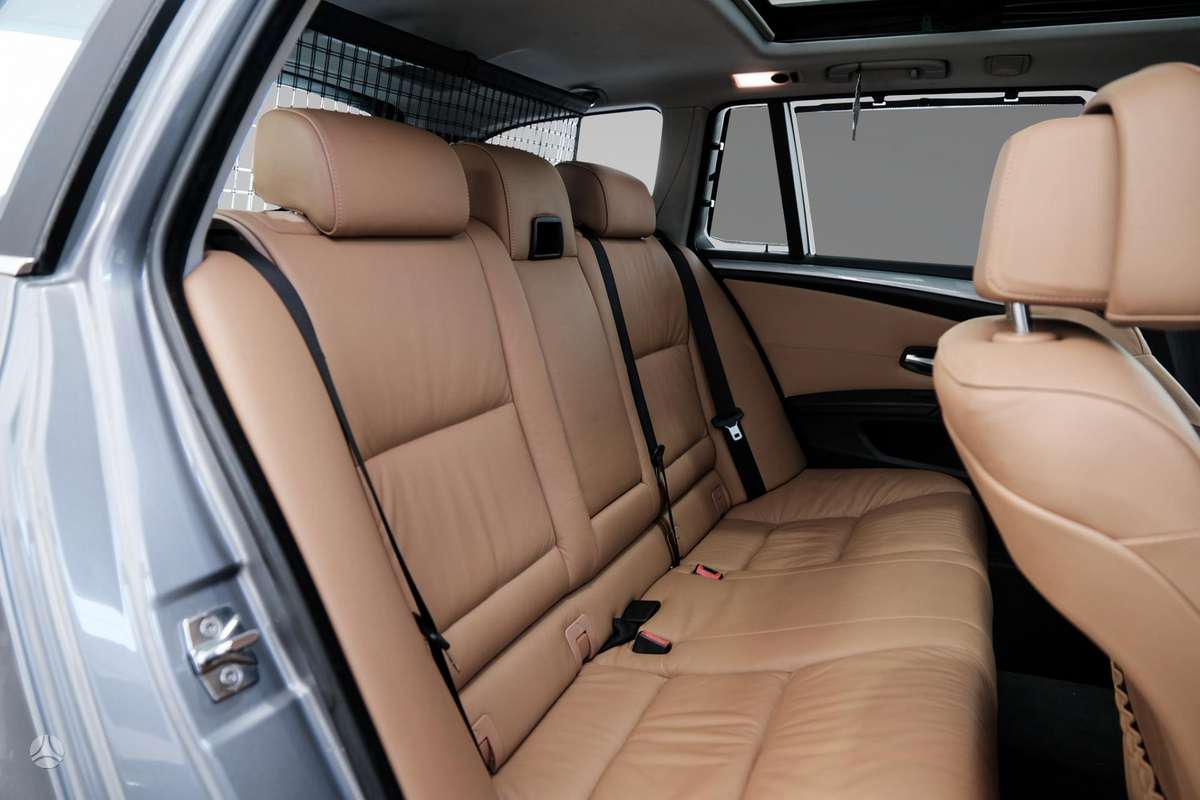 BMW 520, 2.0 l., wagon