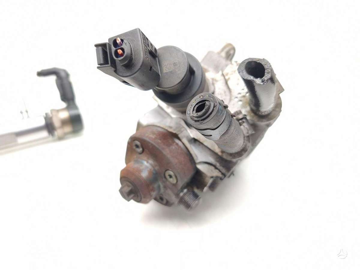 BMW 120, 7797874, injection system