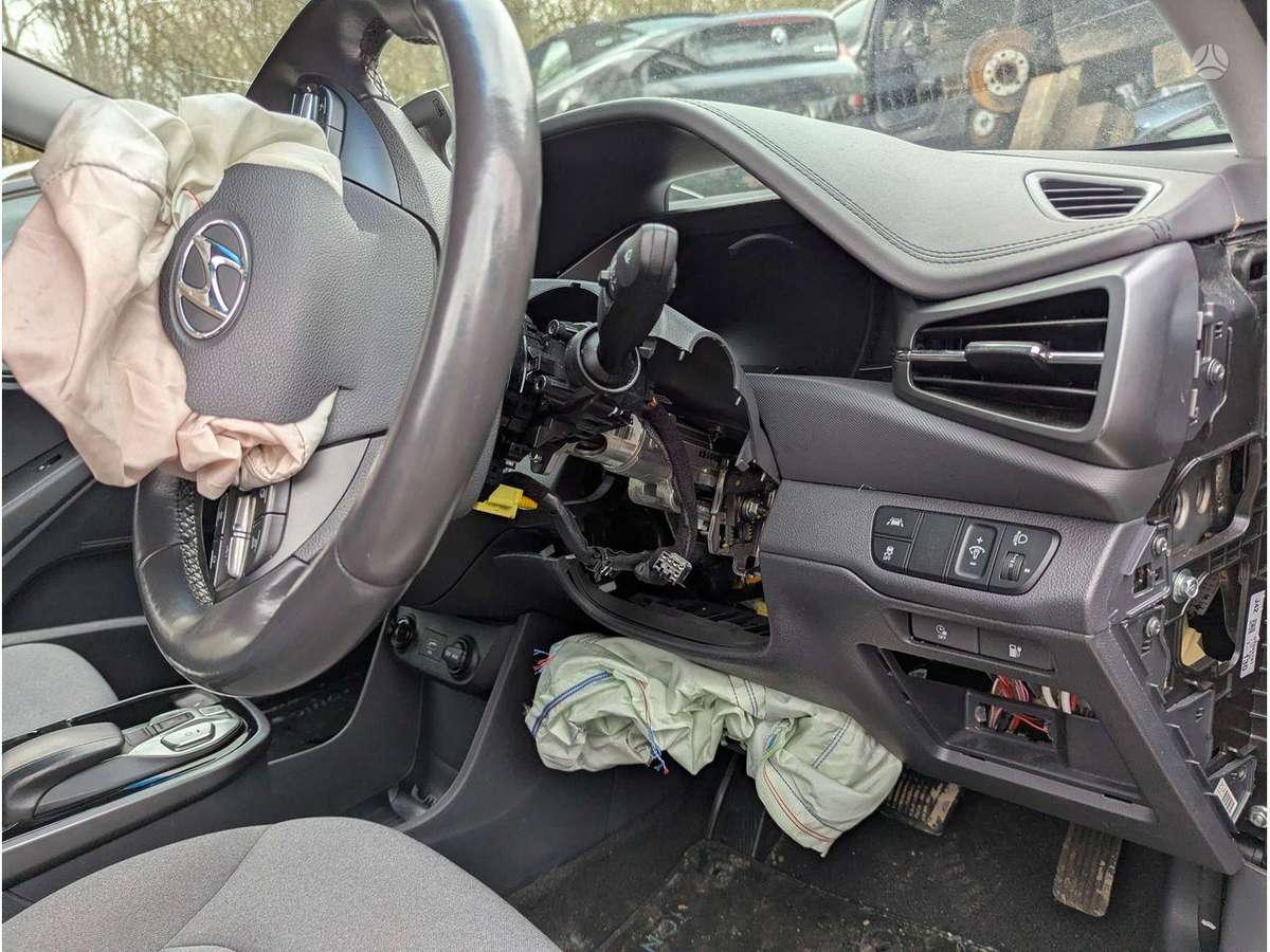 Hyundai IONIQ engine