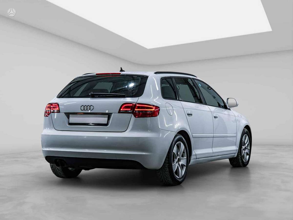 Audi A3, 1.8 l., Хэтчбек