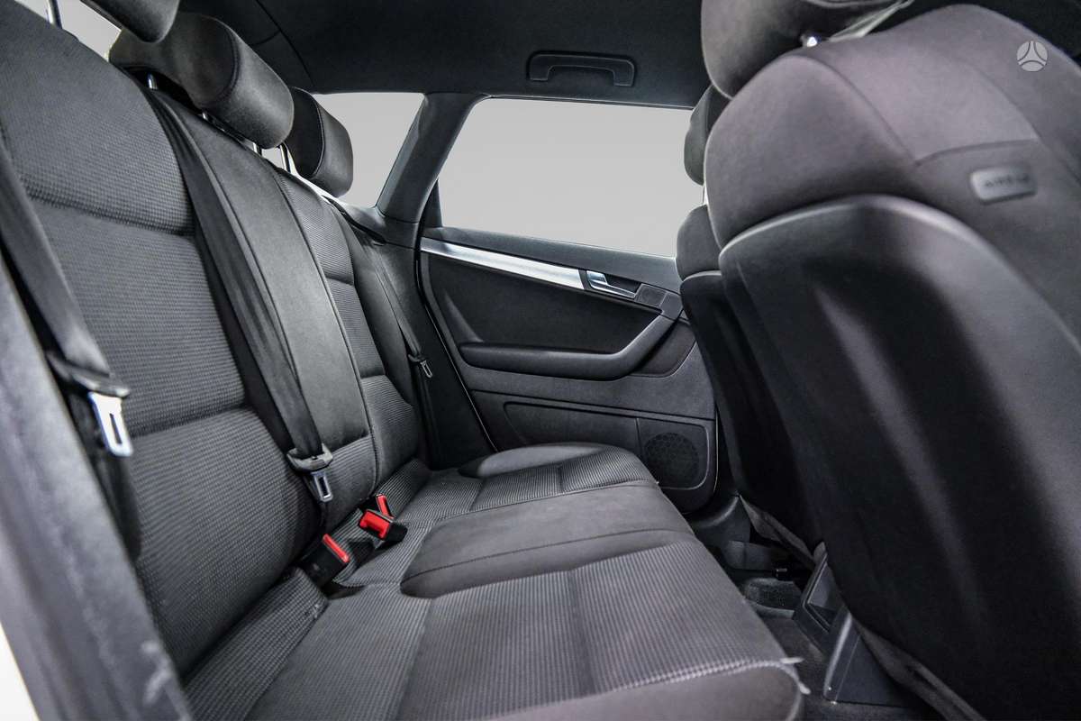 Audi A3, 1.8 l., Хэтчбек