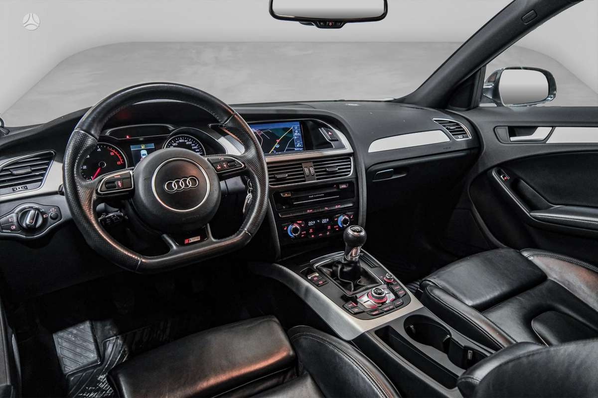 Audi A4, 3.0 l., universalas