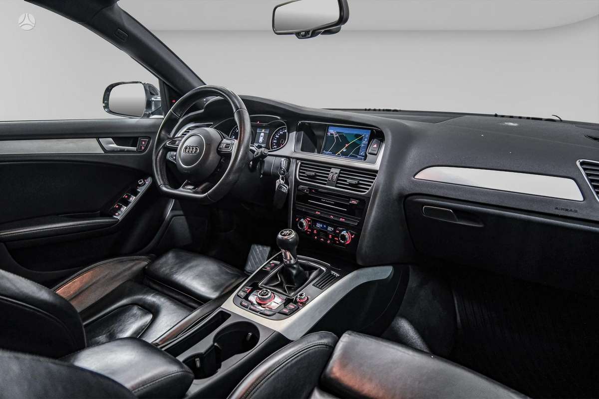 Audi A4, 3.0 l., universalas