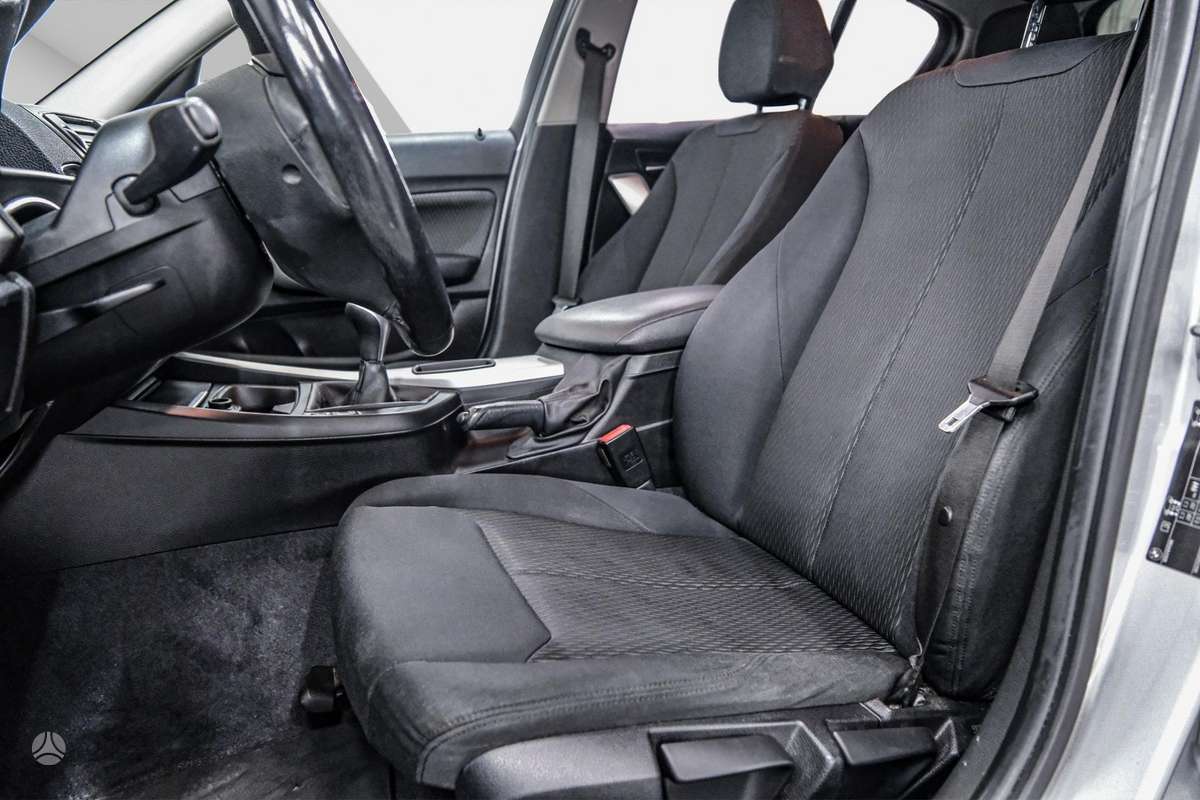 BMW 120, 2.0 l., Хэтчбек