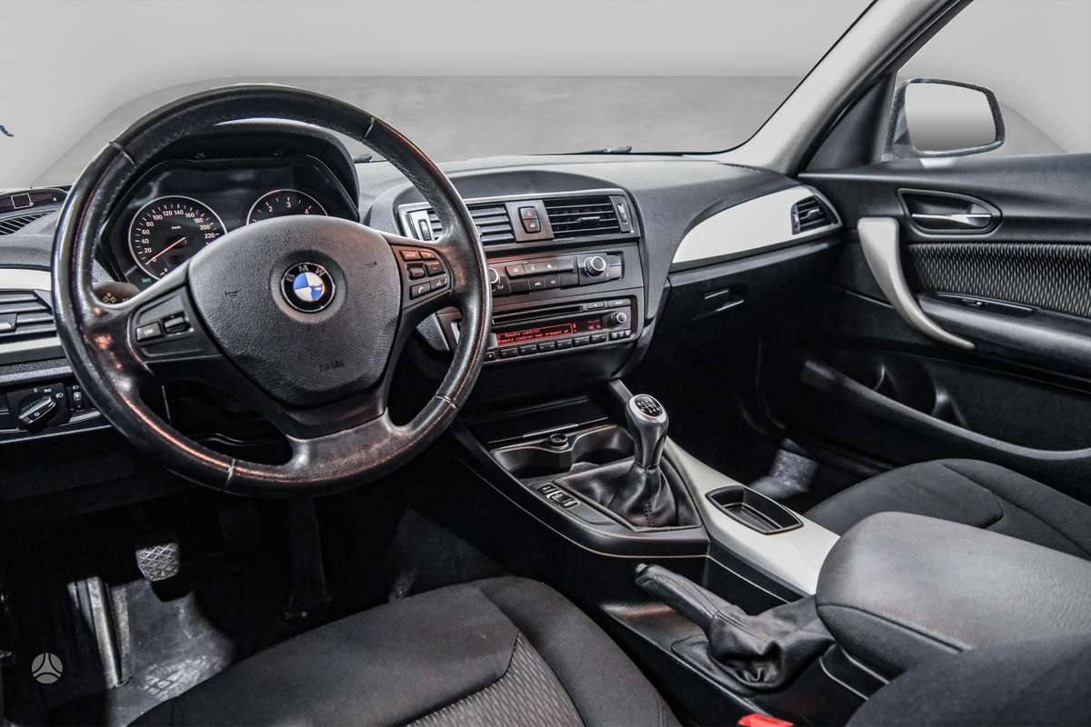 BMW 120, 2.0 l., Хэтчбек