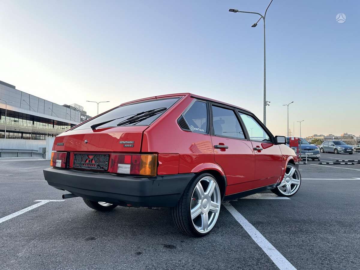 Lada 2109, 1.3 l., hatchback