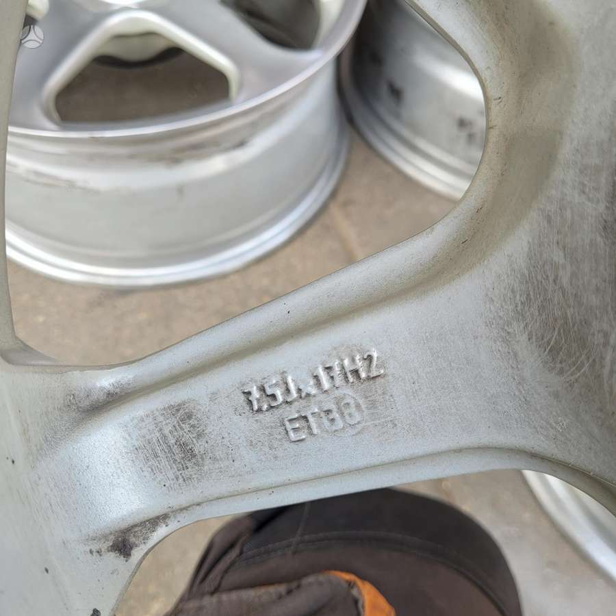 Audi, light alloy, R17
