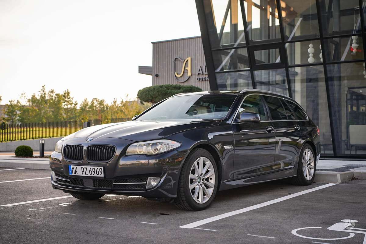 BMW 530, 3.0 l., wagon