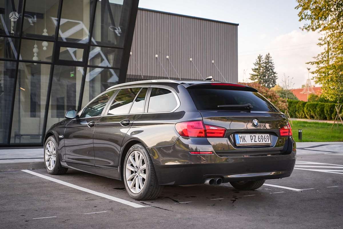BMW 530, 3.0 l., wagon
