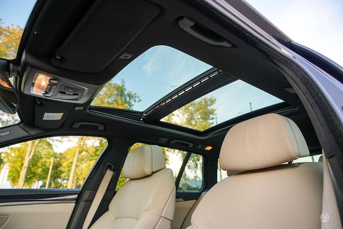 BMW 530, 3.0 l., wagon
