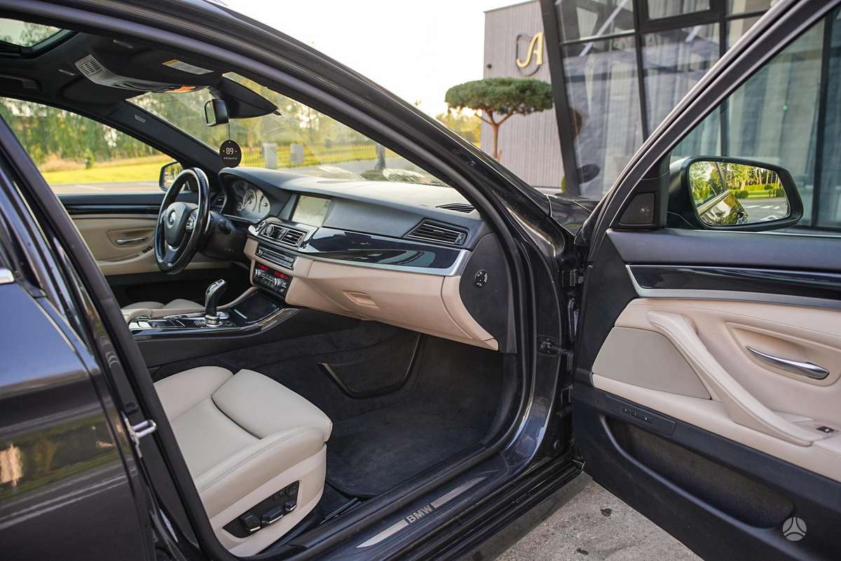 BMW 530, 3.0 l., wagon