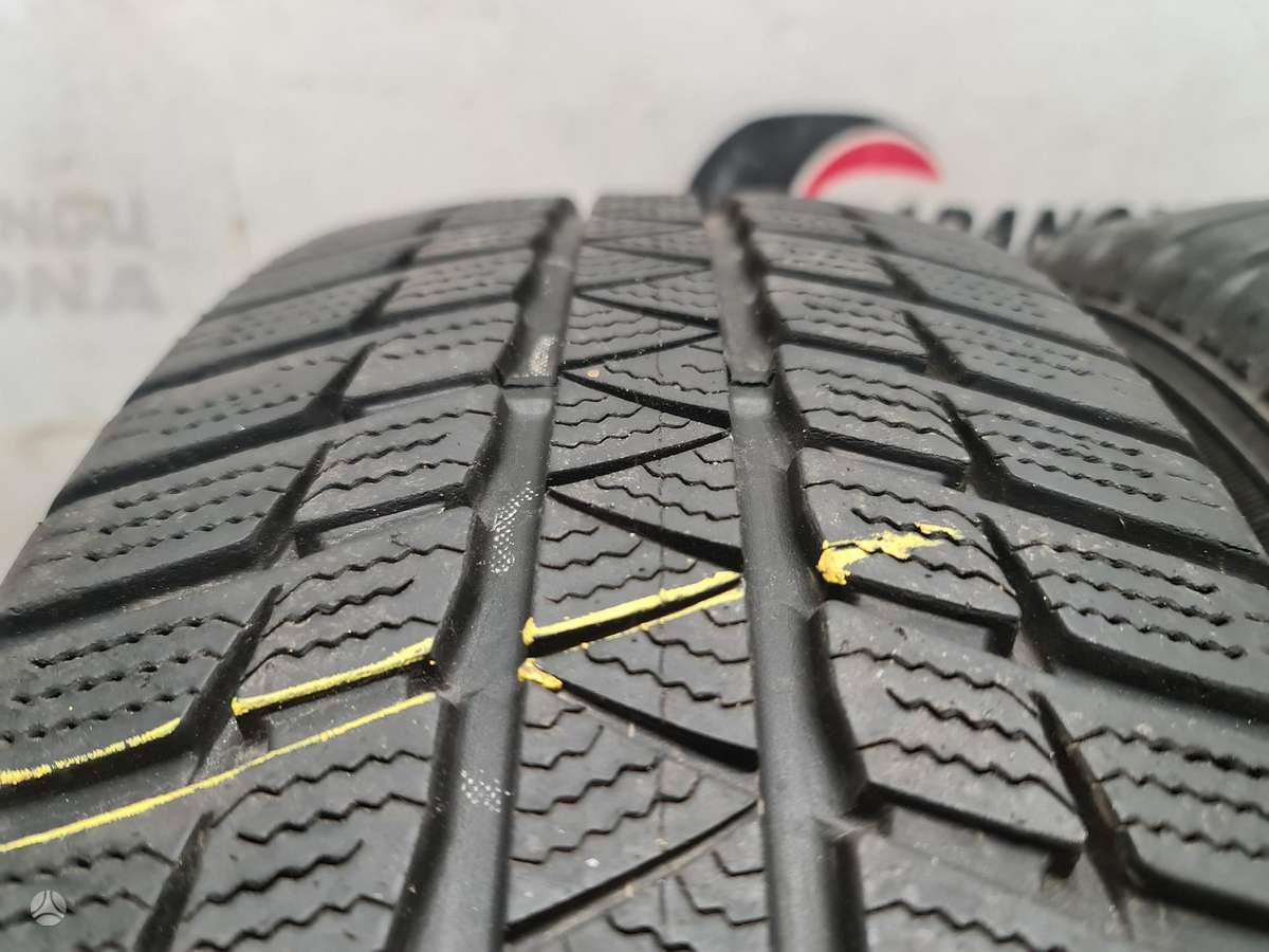 Falken HS449, žieminės 215/60 R17