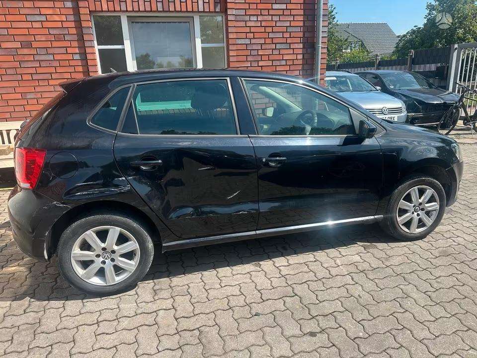 Volkswagen Polo dalimis