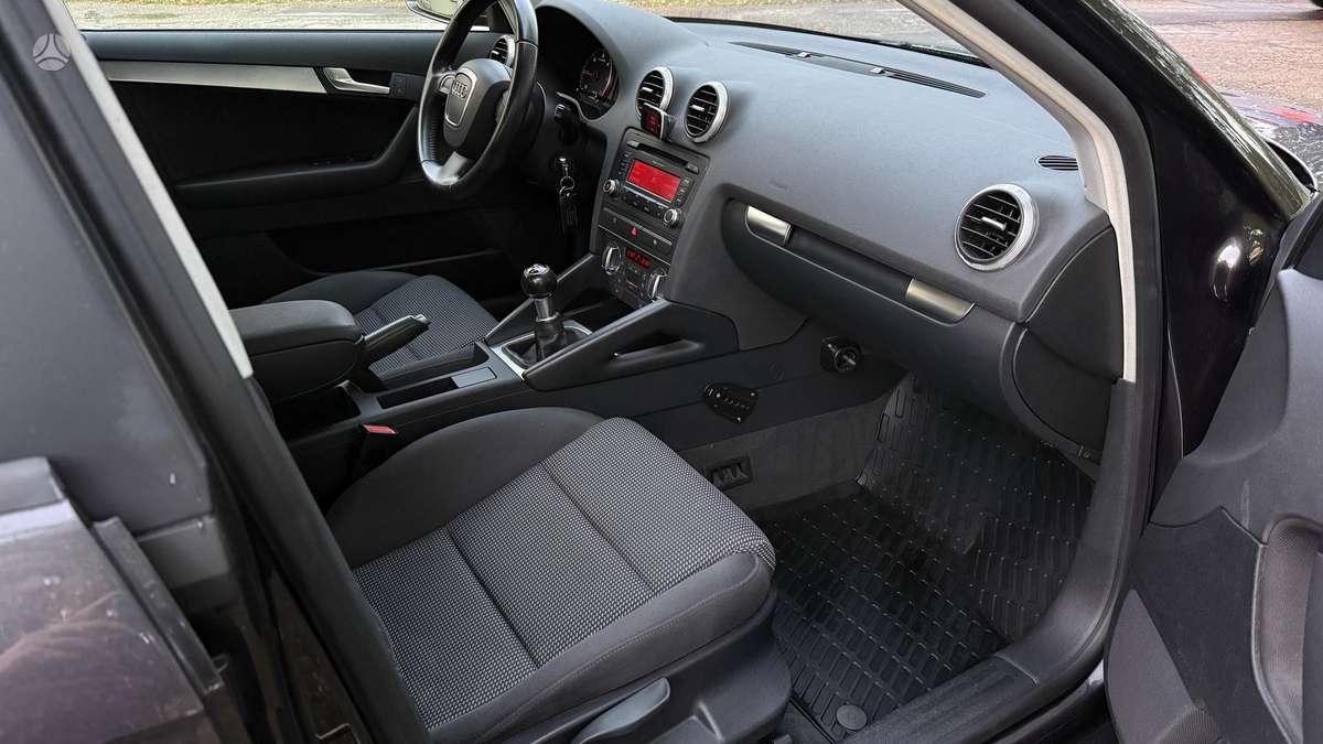 Audi A3, 2.0 l., Хэтчбек
