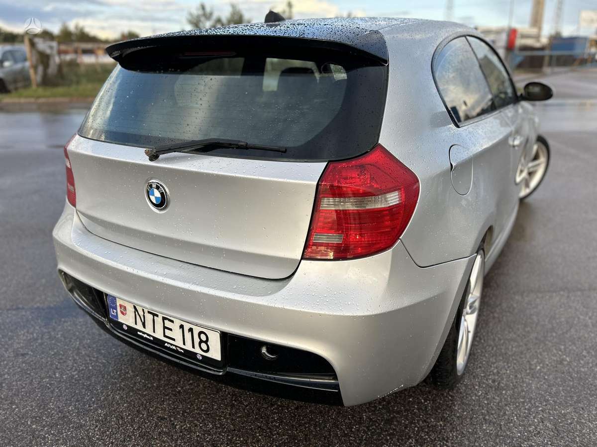BMW 118, 2.0 l., Хэтчбек