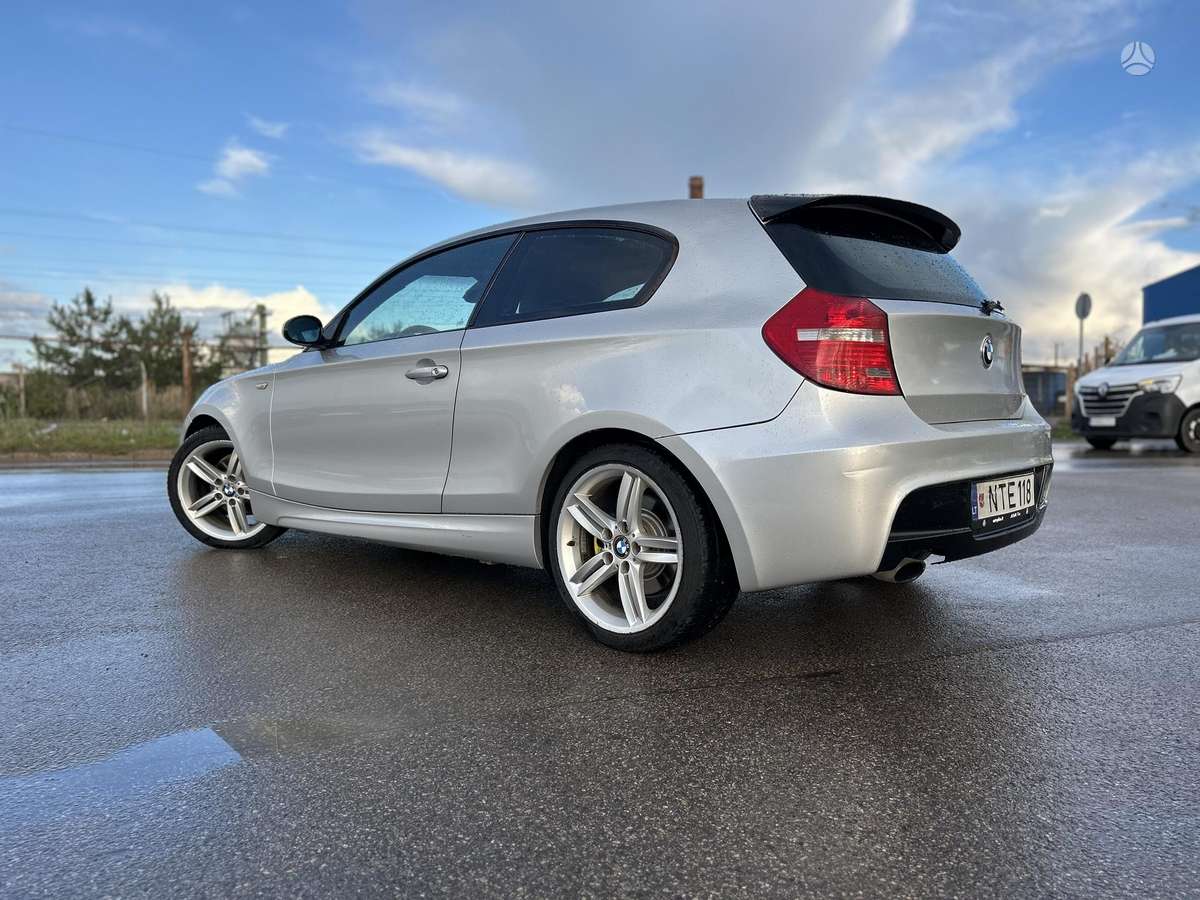 BMW 118, 2.0 l., Хэтчбек
