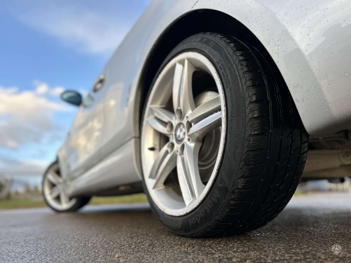 BMW 118, 2.0 l., Хэтчбек