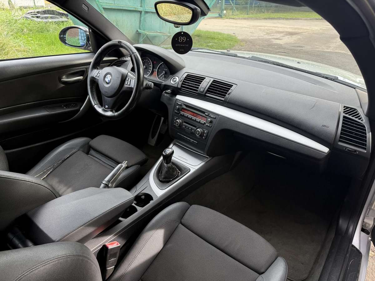 BMW 118, 2.0 l., Хэтчбек
