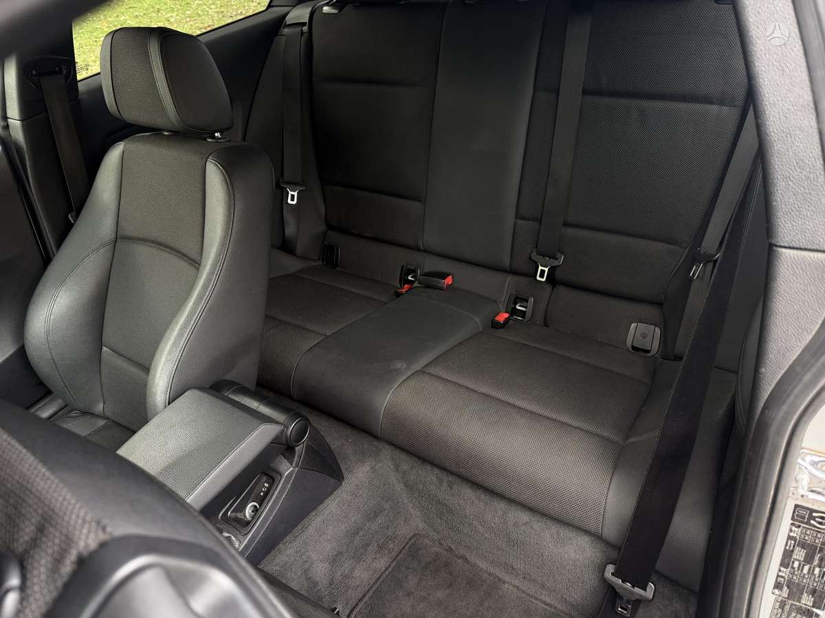 BMW 118, 2.0 l., hatchback