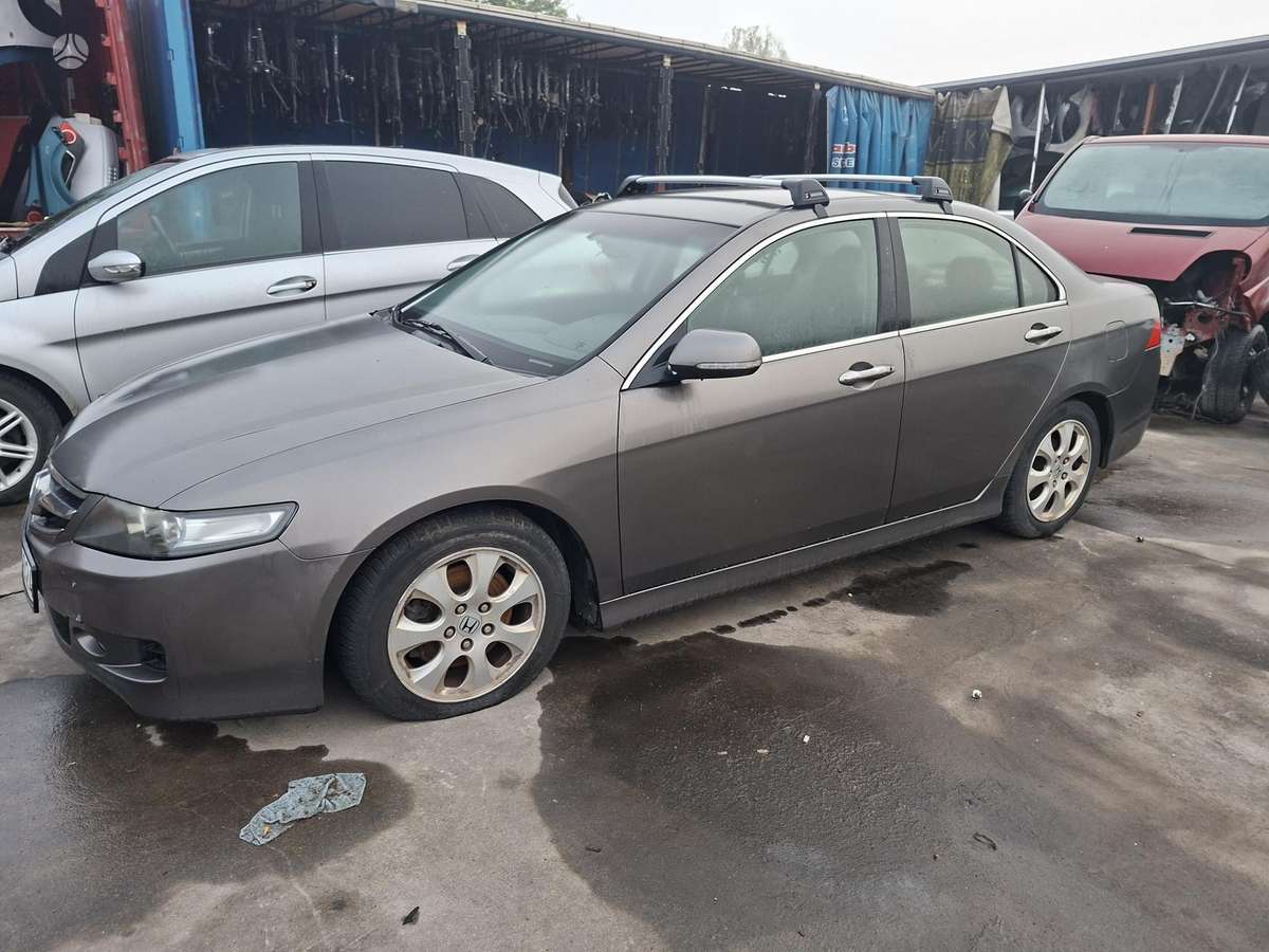 Honda Accord dalimis