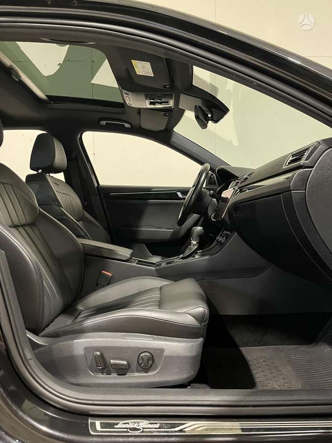 Skoda Superb, 2.0 l., Седан