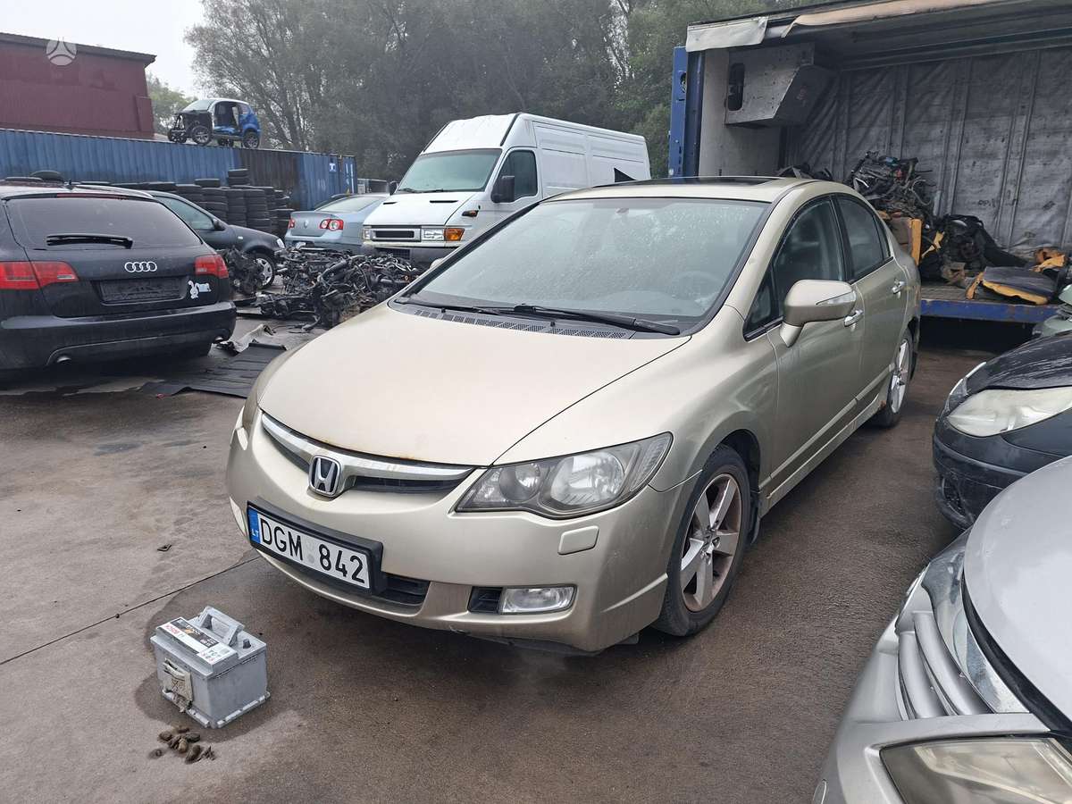 Honda Civic dalimis