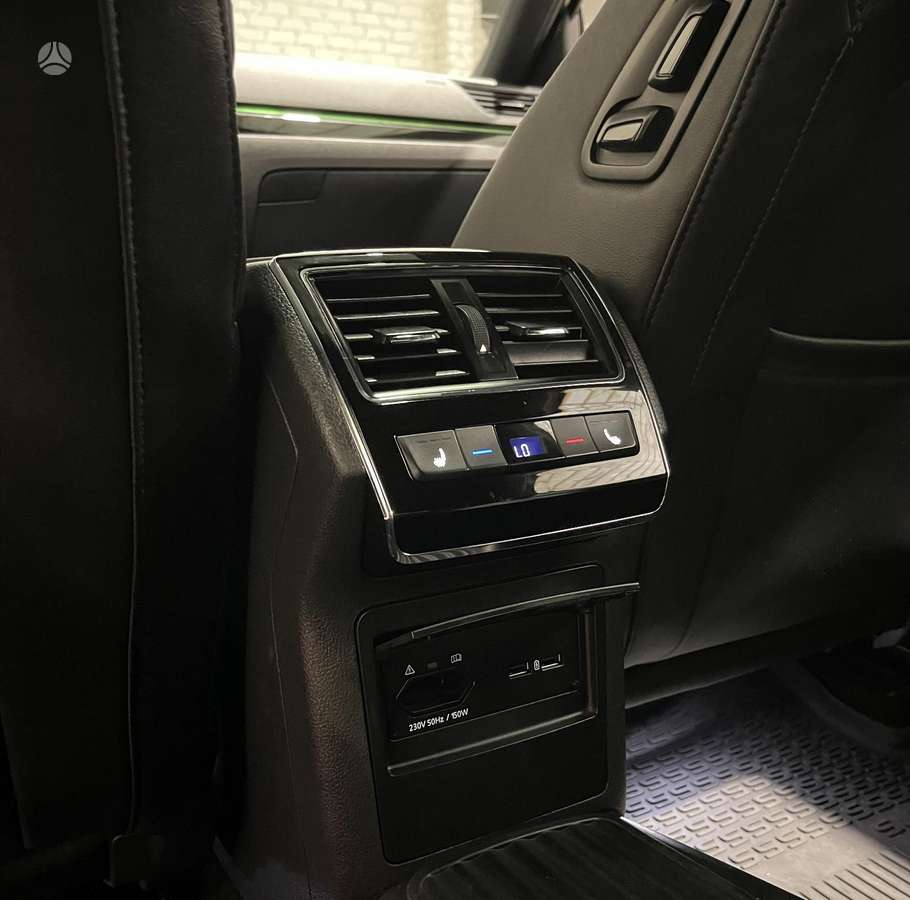 Skoda Superb, 2.0 l., Седан