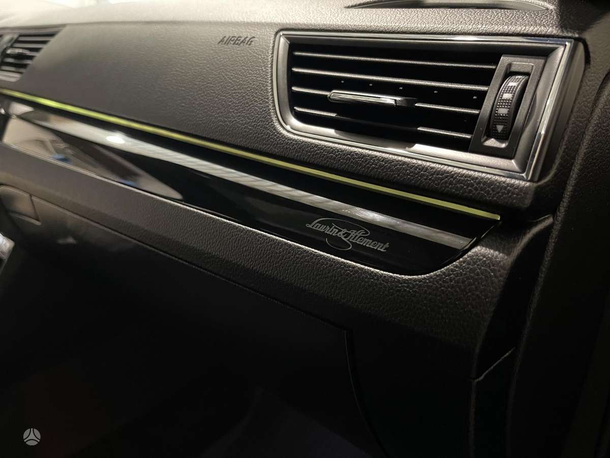 Skoda Superb, 2.0 l., Седан