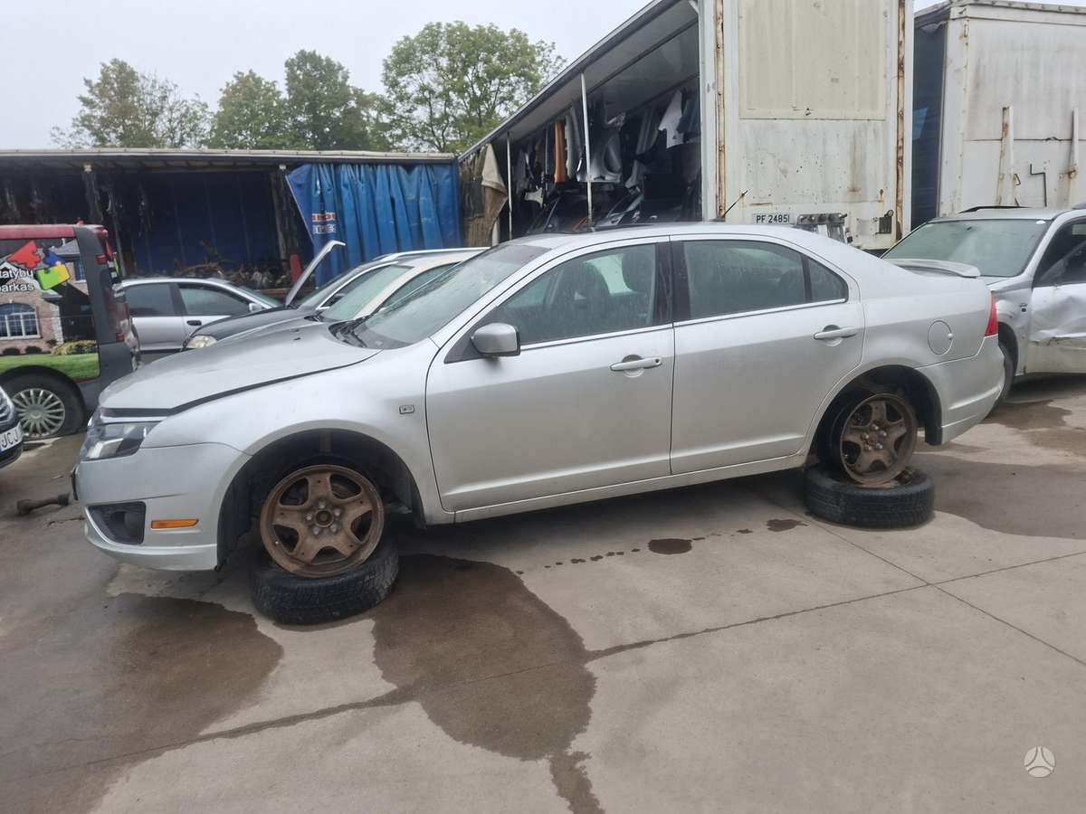 Ford Fusion for parts