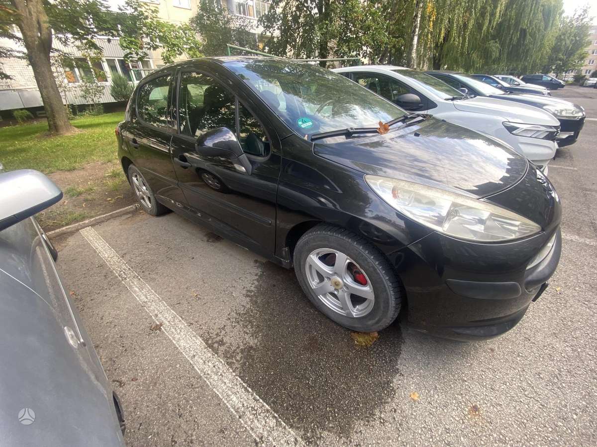 Peugeot 207, 1.4 l., hatchback