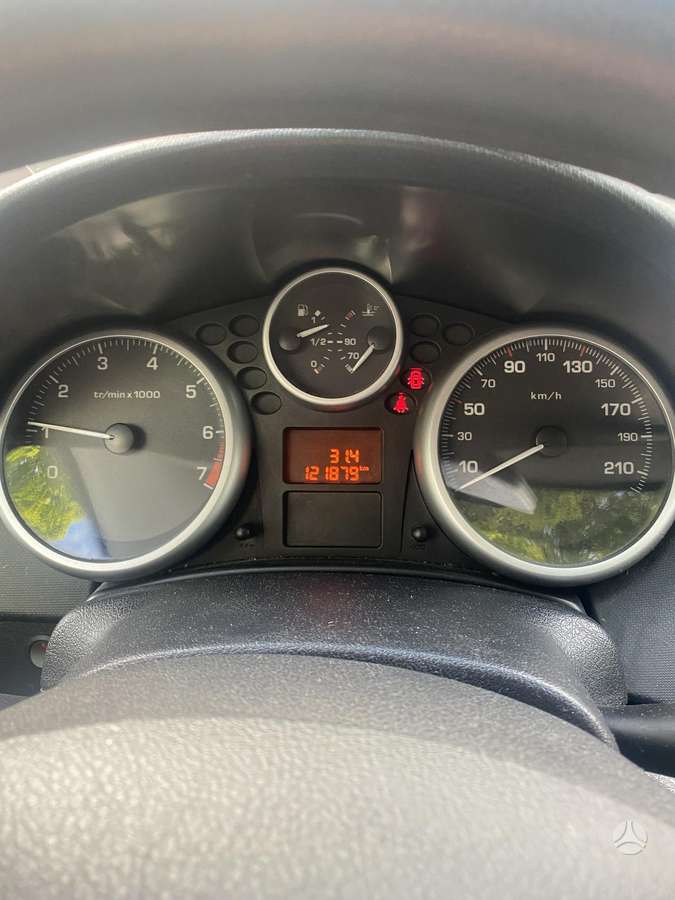Peugeot 207, 1.4 l., hatchback