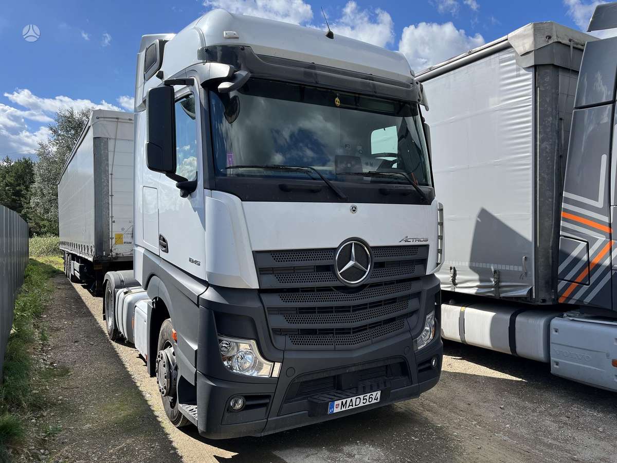 Mercedes-Benz Actros 1845, double sleeper