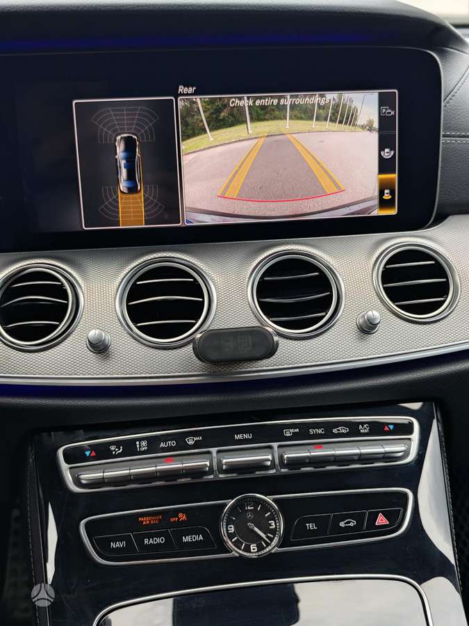Mercedes-Benz E220, 2.0 l., Седан