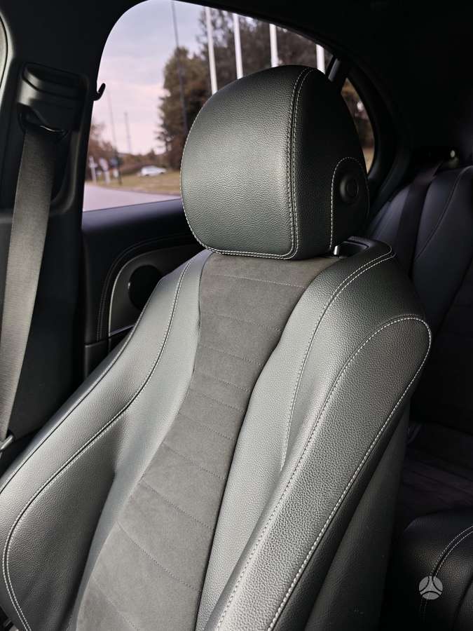 Mercedes-Benz E220, 2.0 l., Седан