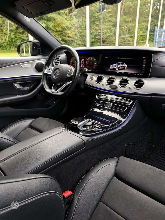Mercedes-Benz E220, 2.0 l., Седан