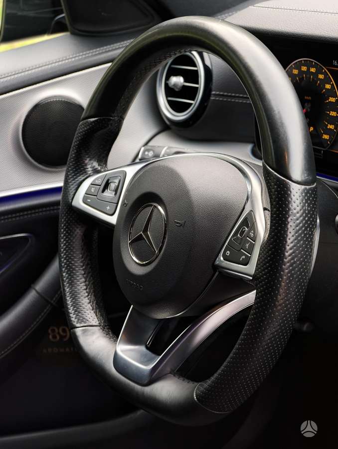 Mercedes-Benz E220, 2.0 l., Седан