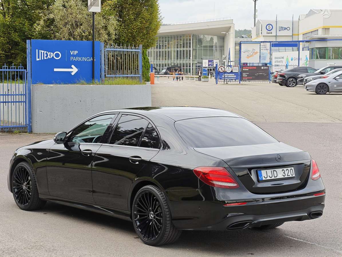 Mercedes-Benz E220, 2.0 l., Седан