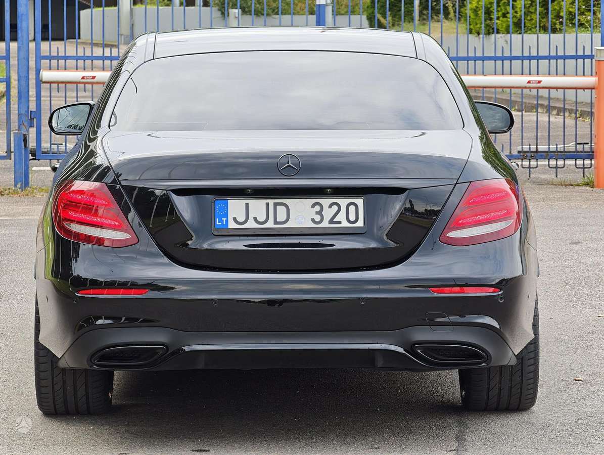 Mercedes-Benz E220, 2.0 l., Седан