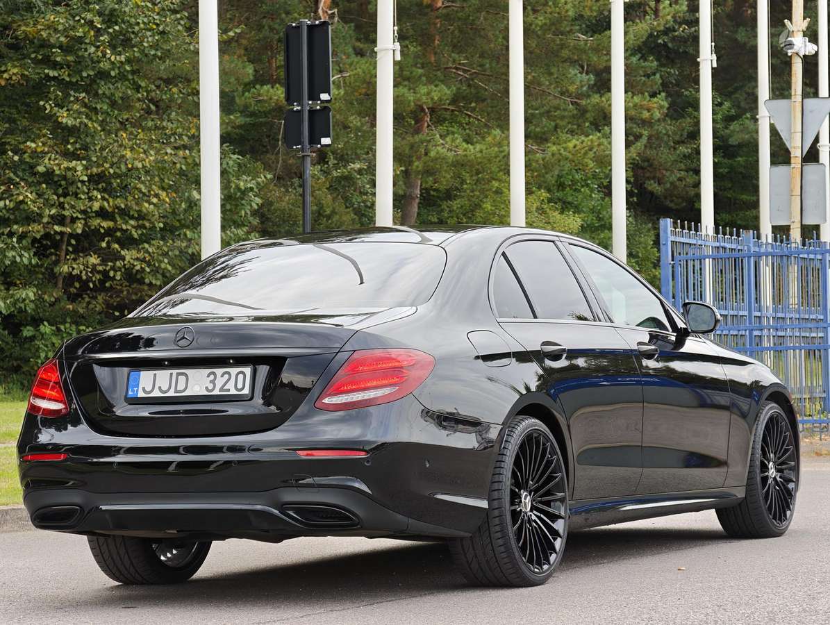 Mercedes-Benz E220, 2.0 l., Седан