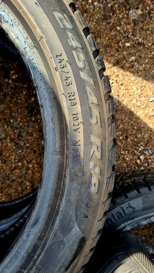 Pirelli SottoZero 3, winter 245/45 R19