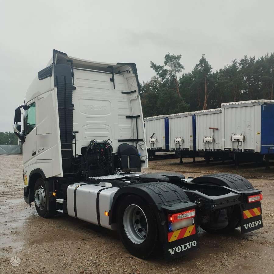 Volvo FH 500 Globetrotter, double sleeper