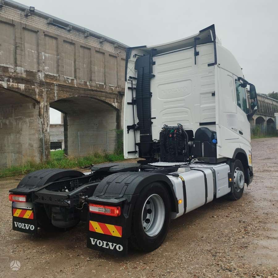 Volvo FH 500 Globetrotter, double sleeper