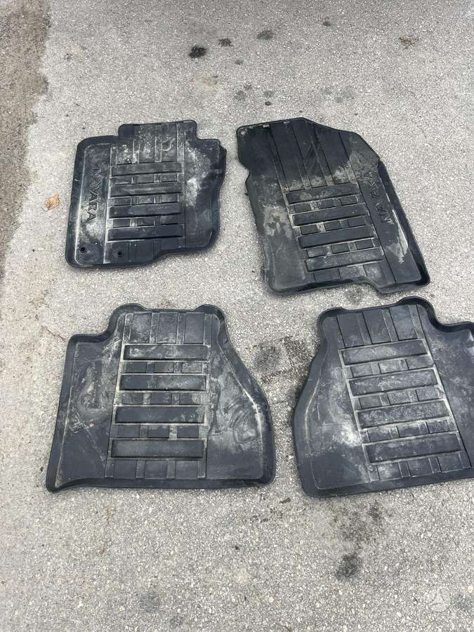 Nissan Navara kėbulo dalys