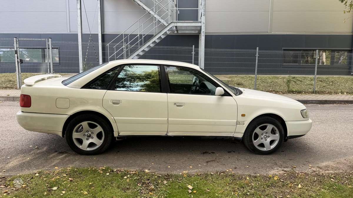 Audi A6, 2.5 l., Седан