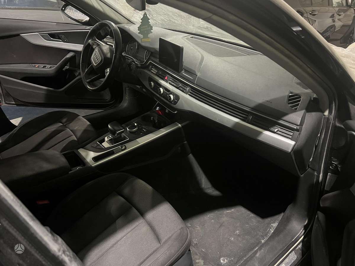 Audi A4 dalimis