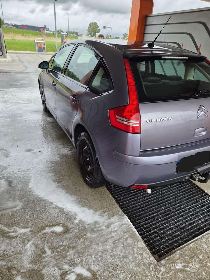 Citroen C4 dalimis