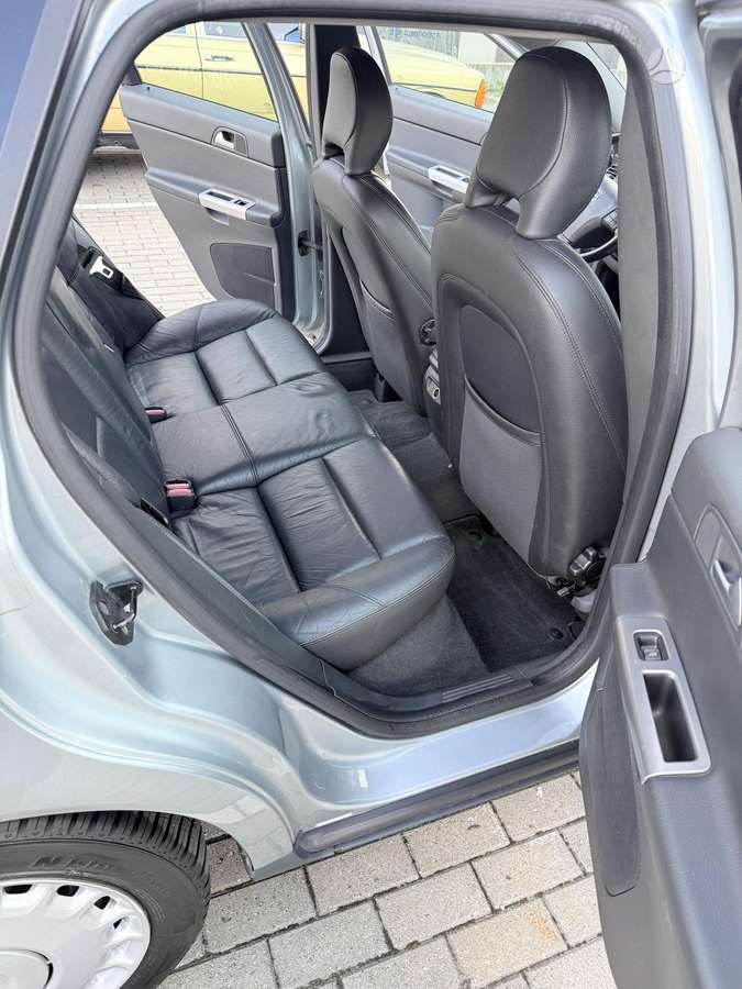 Volvo V50, 2.4 l., wagon