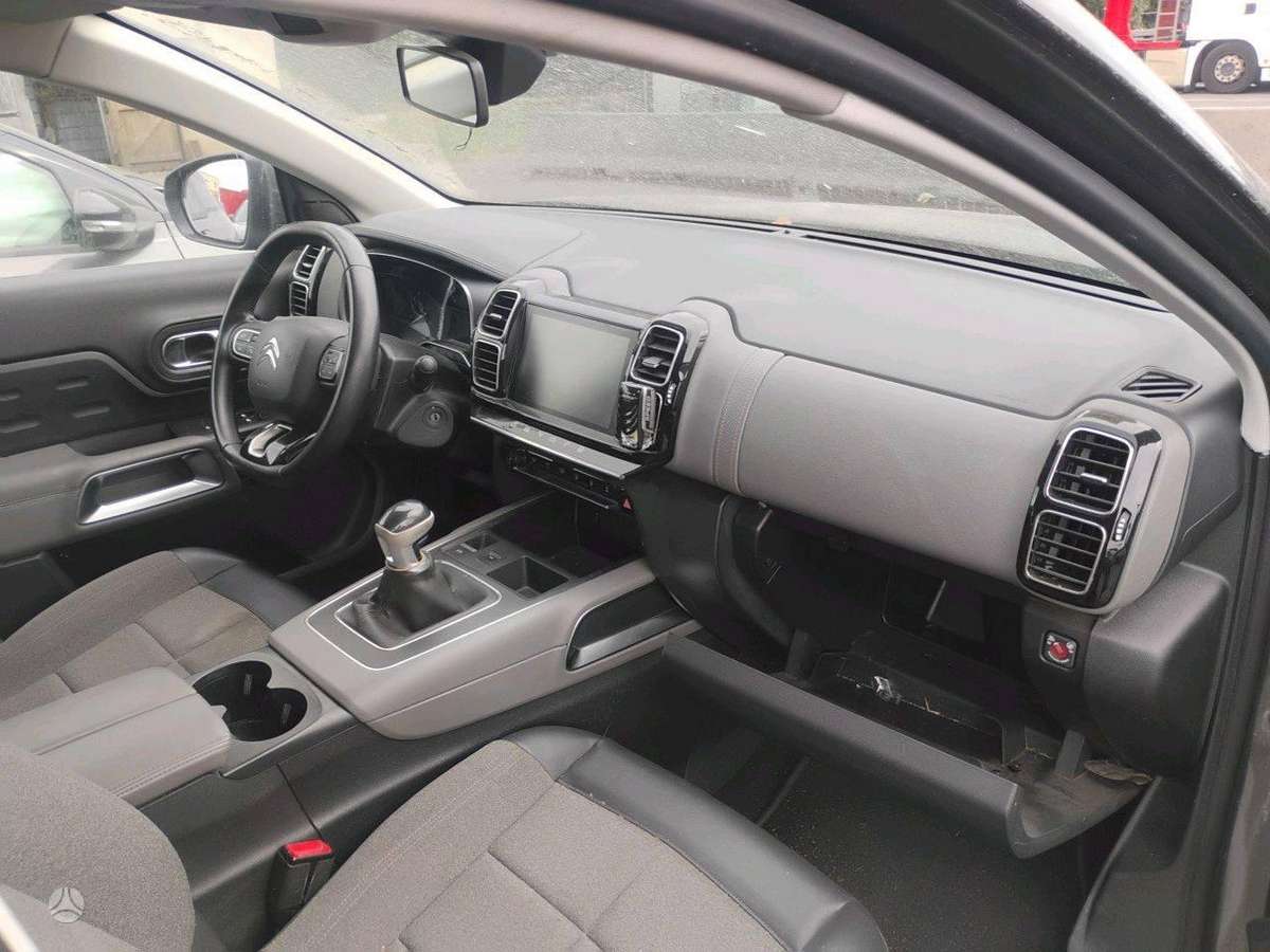 Citroen C5 Aircross dalimis