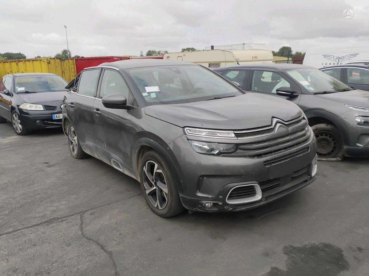 Citroen C5 Aircross dalimis