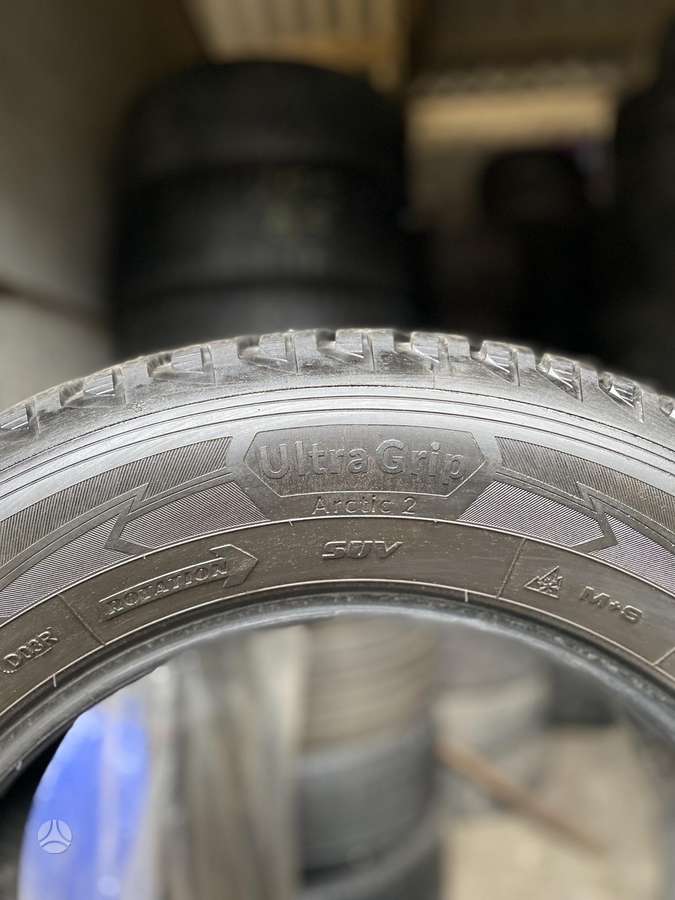 Goodyear, žieminės 235/65 R17